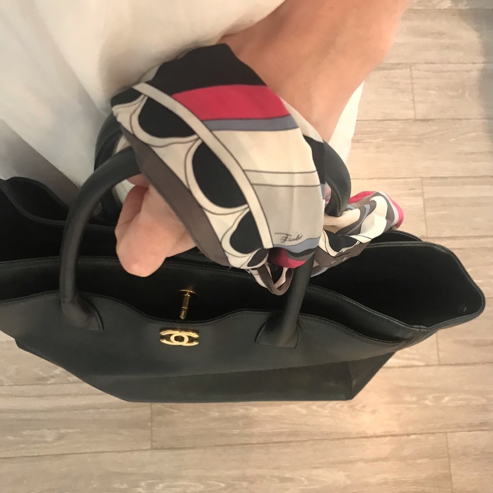 Chanel Purse - Picture 4 of 4